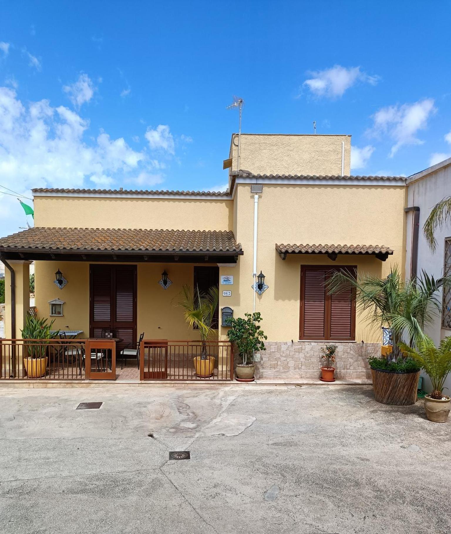 Casa Sciacca Villa Марсала Екстериор снимка